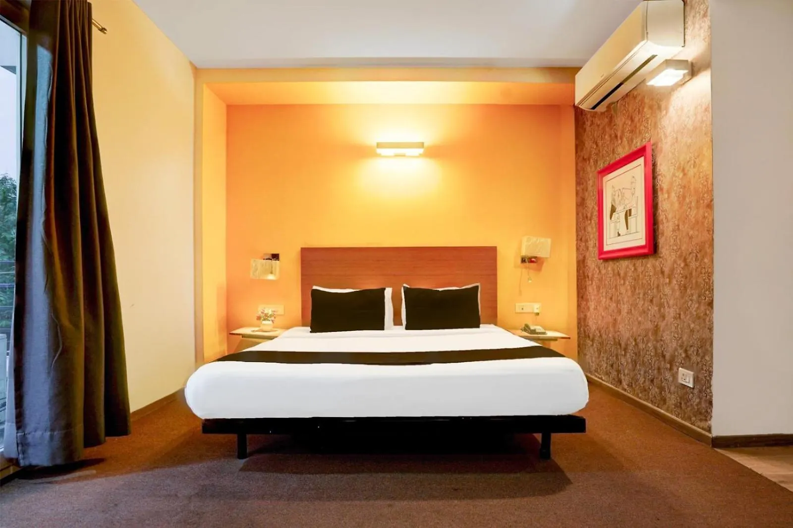 Airport Hotel Ivy New Delhi 4*,  India